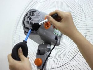 H4: Hình ảnh trục quay bám bụi dày đặc